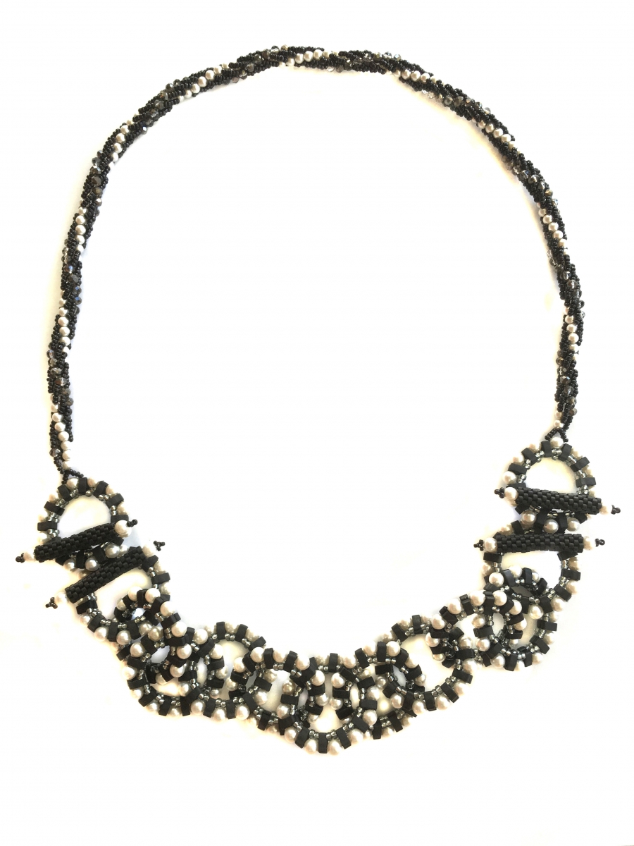 Swirls of Pearls